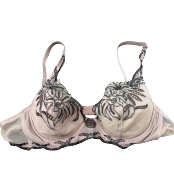 Wacoal Elegant Lace Embroidered Bra - Cream with Black Lace Trim 34B Adjustable - Picture 2 of 4